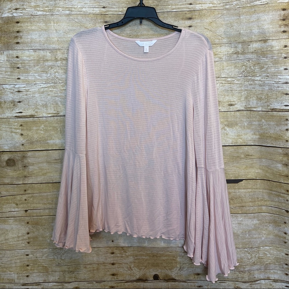 Lauren Conrad long sleeve shirt with bell sleeves 🛍